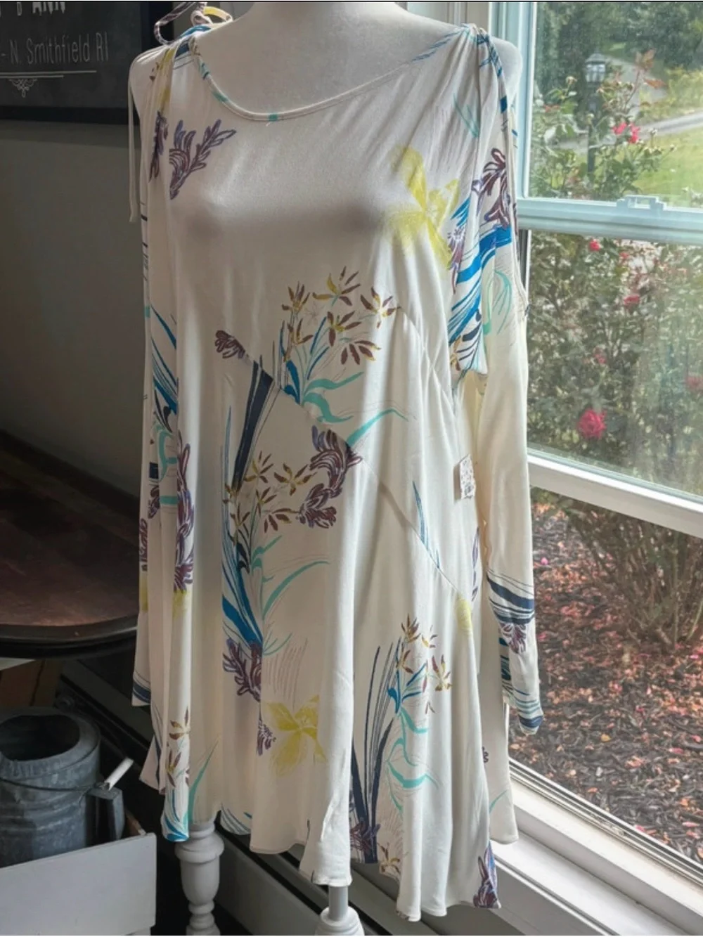 Free People Cream Floral Cold-Shoulder Swing Dress (671345) 🌼